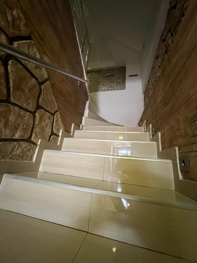 Hotel Ultra Star Скоп'є Екстер'єр фото