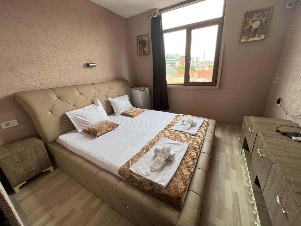 Hotel Ultra Star Скоп'є Екстер'єр фото