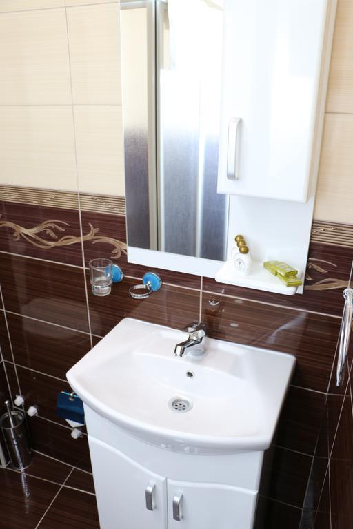 Hotel Ultra Star Скоп'є Екстер'єр фото